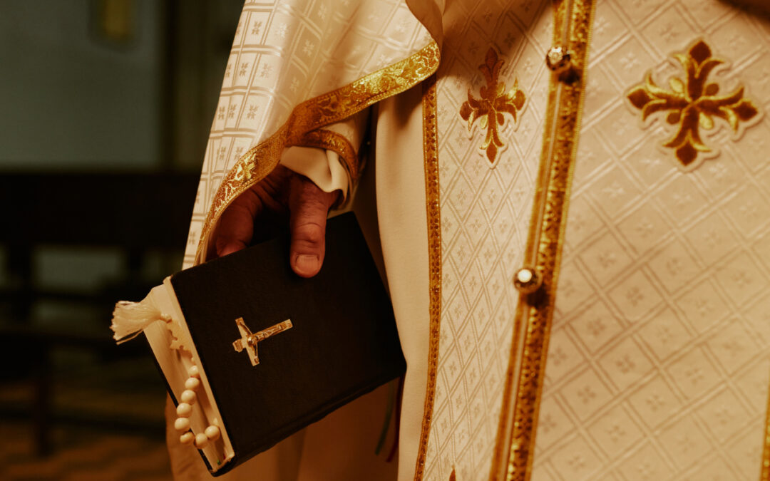 Nowoczesne technologie w służbie sacrum – jak komputerowy haft zmienia liturgię