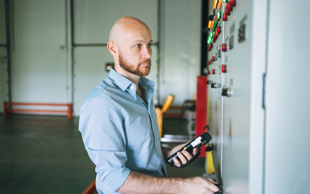 Jak zaplanować serwis automatyki w dużych zakładach przemysłowych?