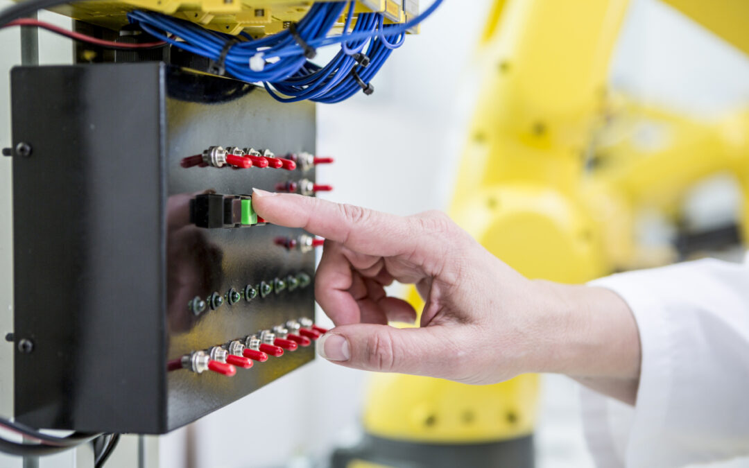 Dlaczego linia produkcyjna staje? Najczęstsze źródła przestojów w zakładach i rola automatyki