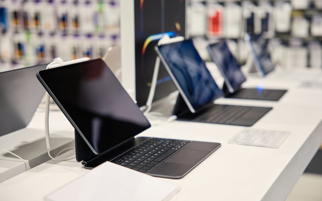 Na co zwrócić uwagę przed zakupem laptopa?
