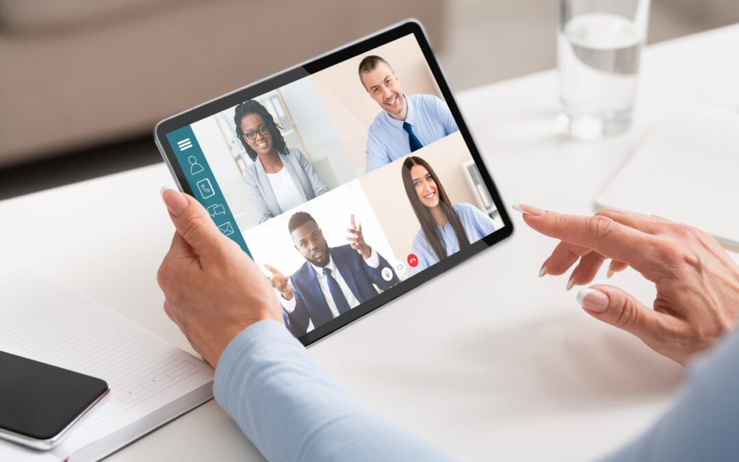 Tablet w podróży. Jak bezpiecznie przewozić sprzęt i chronić go przed uszkodzeniem?